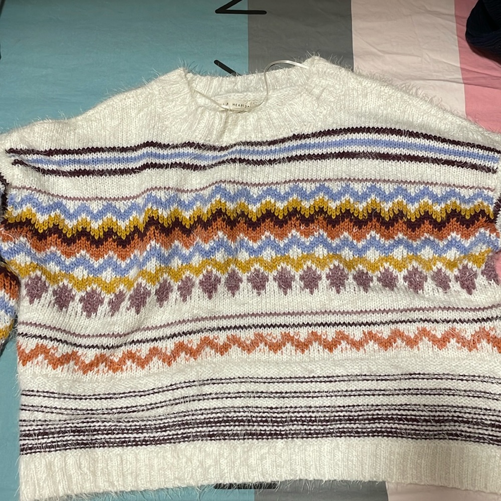 Sweater embroidered